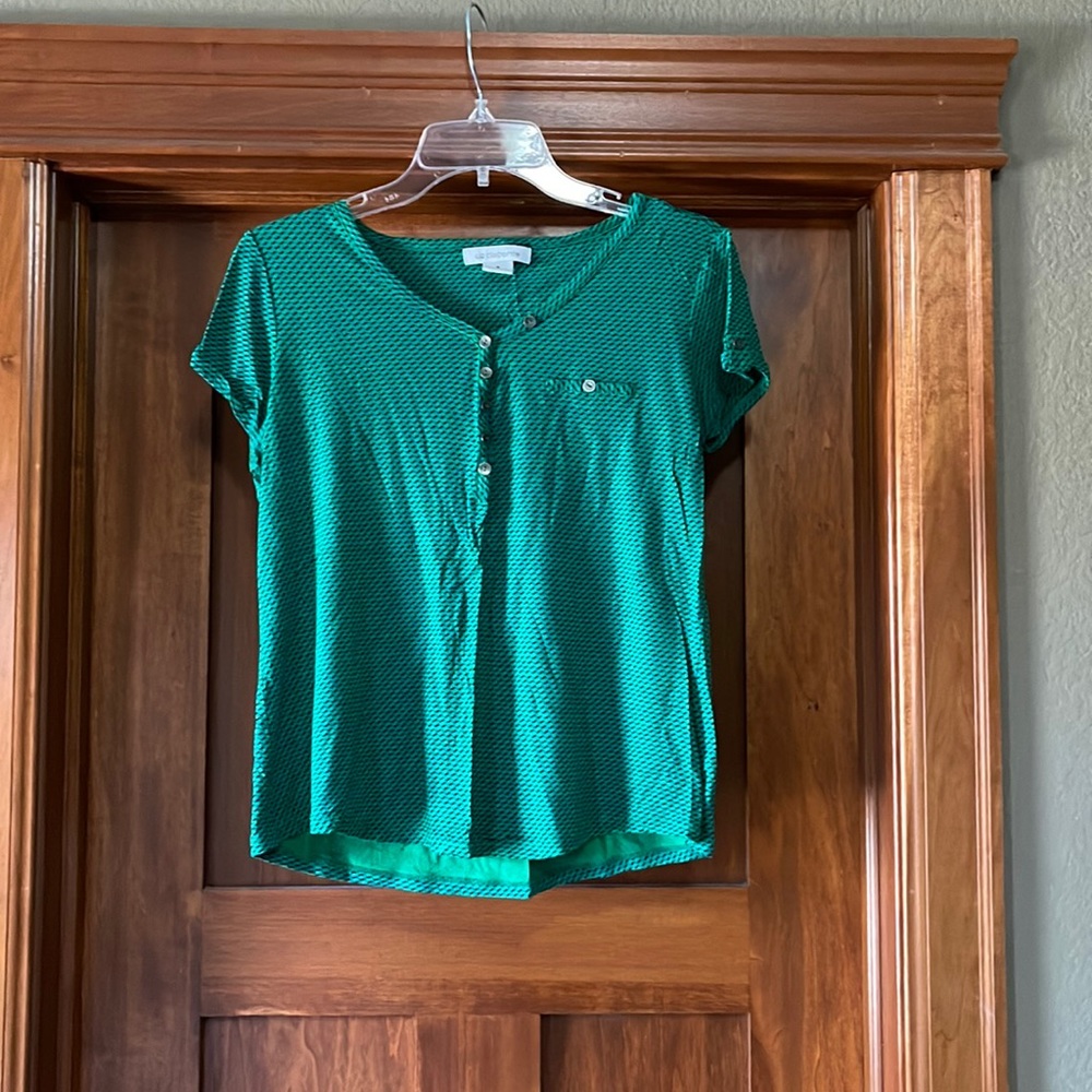 Liz Claiborne top size medium.